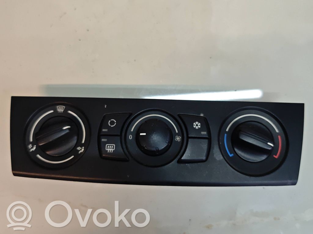 BMW 1 E81 E87 Climate control unit 