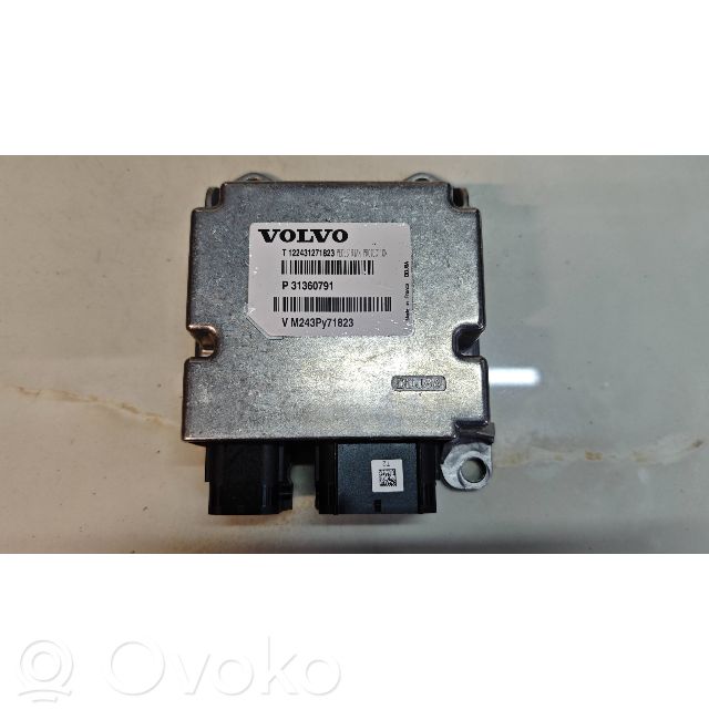 Volvo V40 Airbag control unit/module 