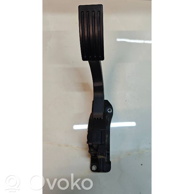 Volvo V40 Accelerator throttle pedal 