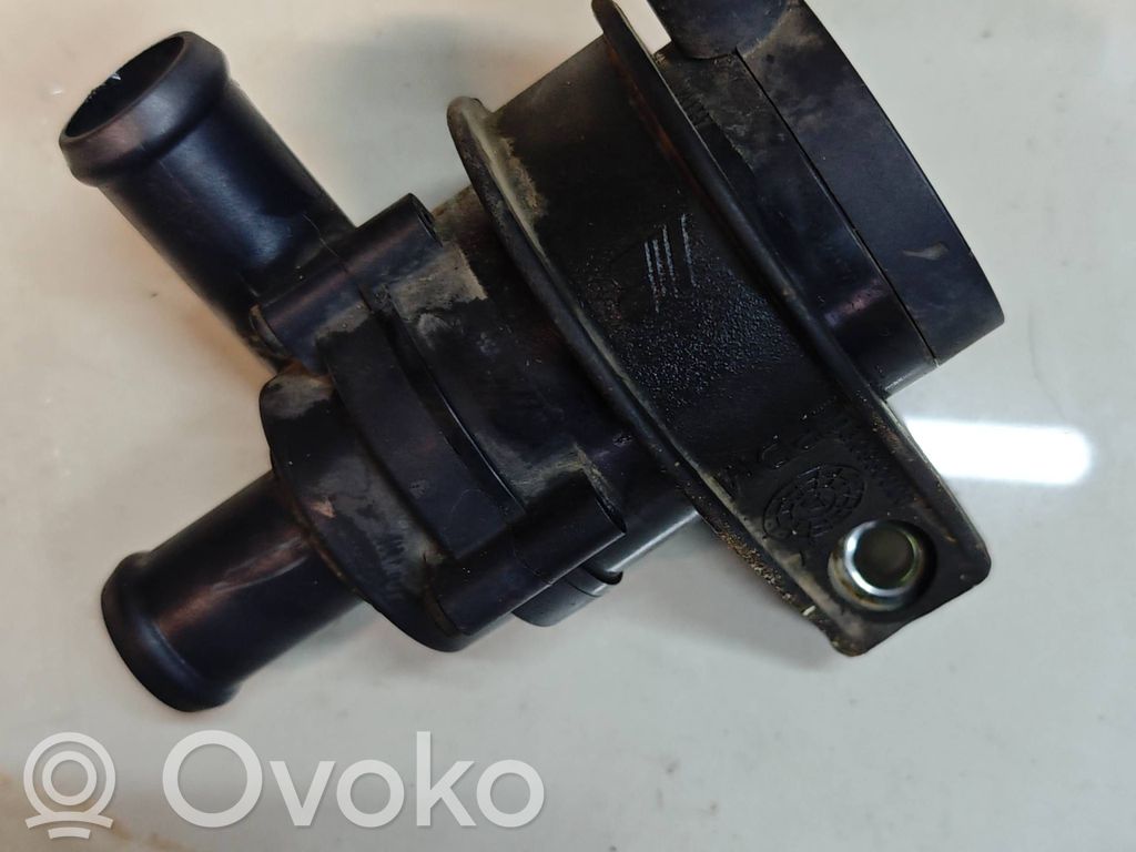 Volvo V40 Pompa cyrkulacji / obiegu wody 