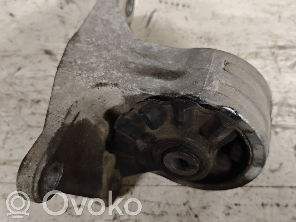 Mitsubishi Grandis Variklio pagalvė 
