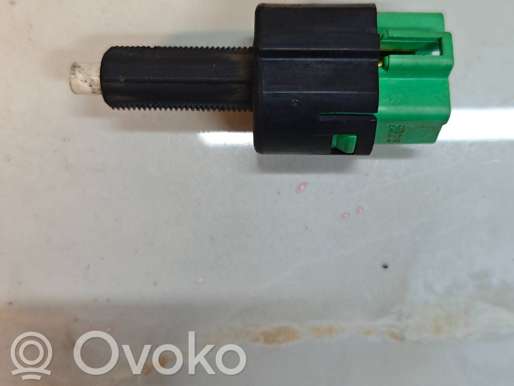 Mitsubishi Grandis Brake pedal sensor switch 