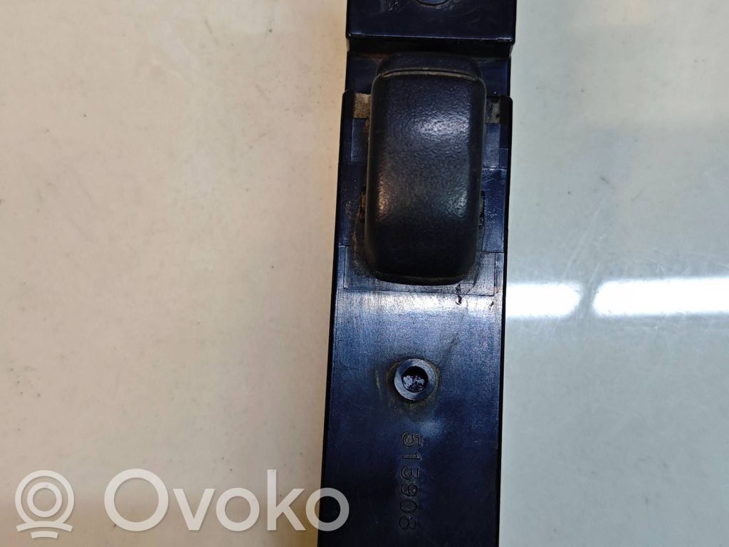 Mitsubishi L200 Electric window control switch 