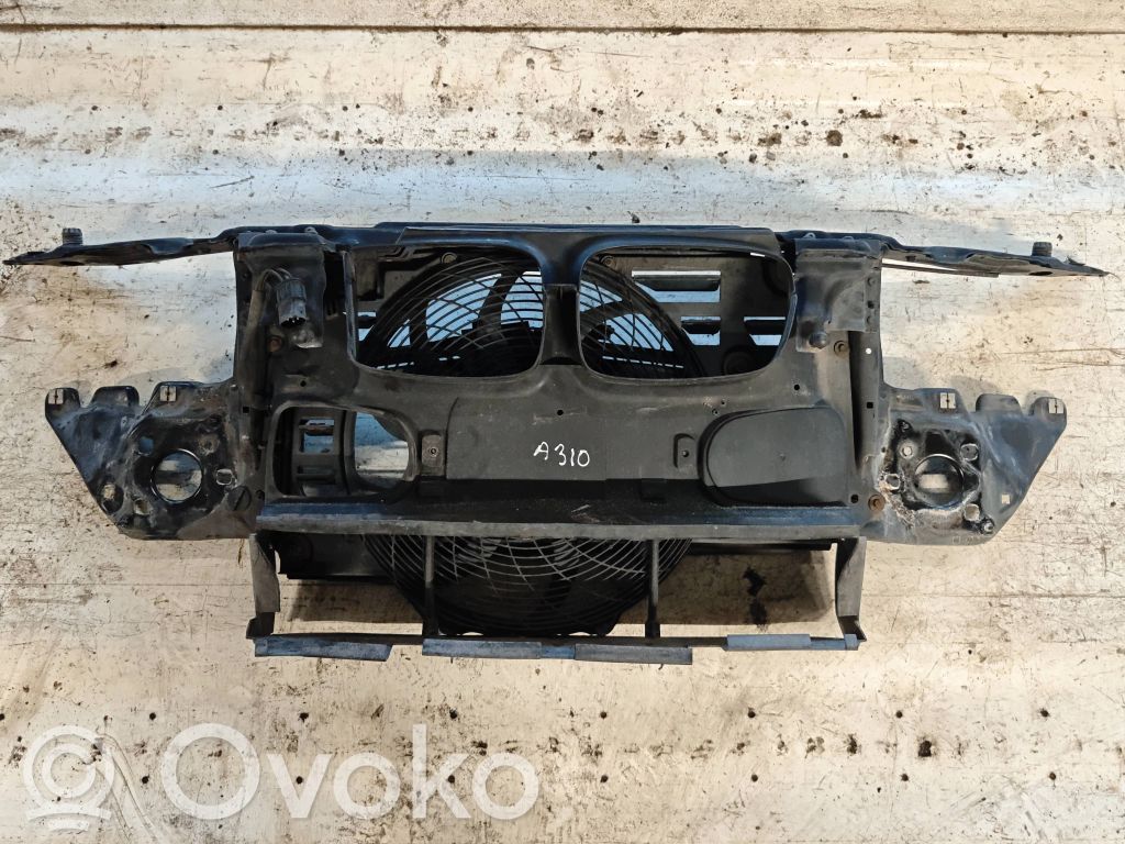 BMW 5 E39 Radiatorių panelė 