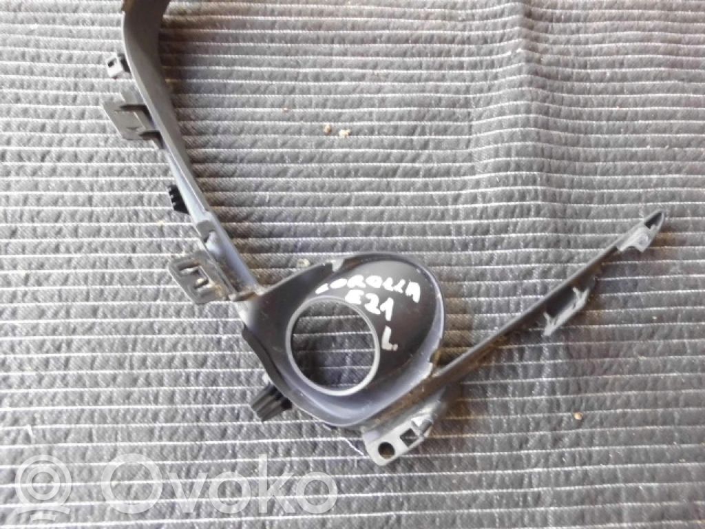 Toyota Corolla E210 E21 Etusumuvalon ritilä 