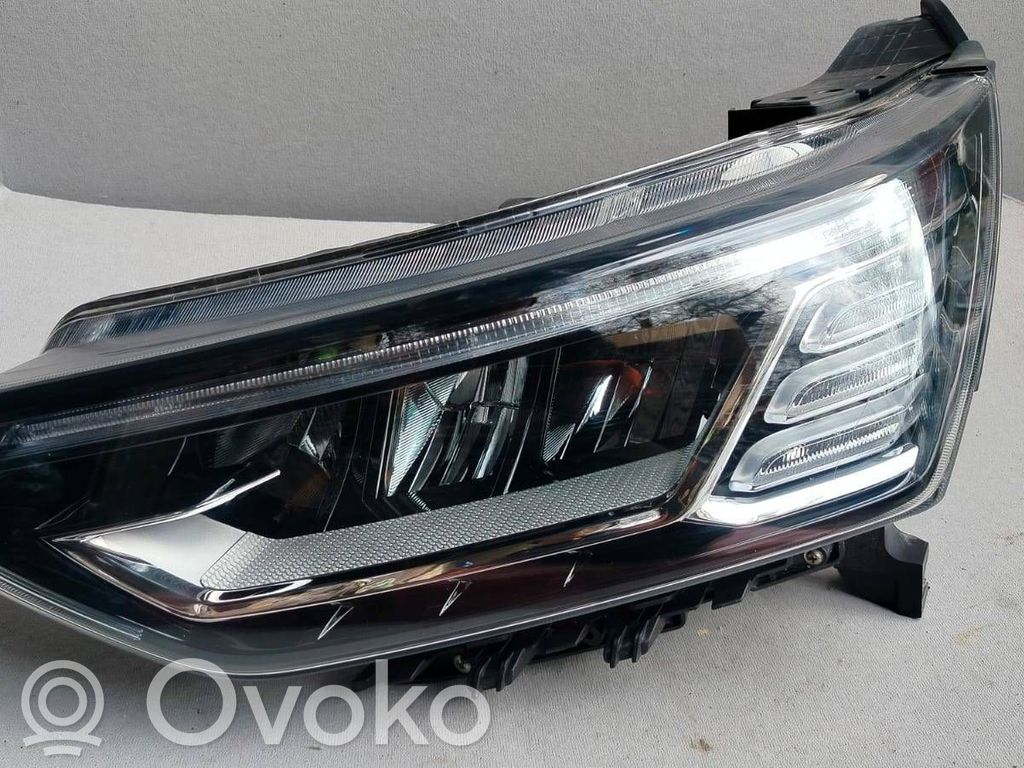 SsangYong Korando Headlight/headlamp 