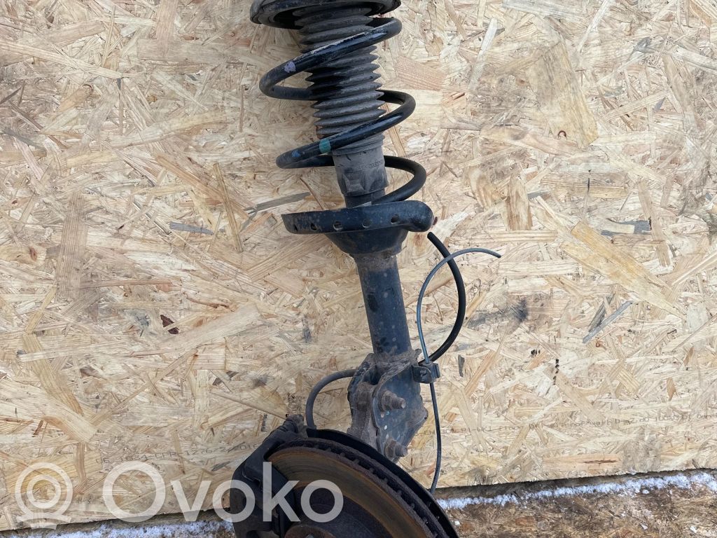 Front wheel hub spindle knuckle