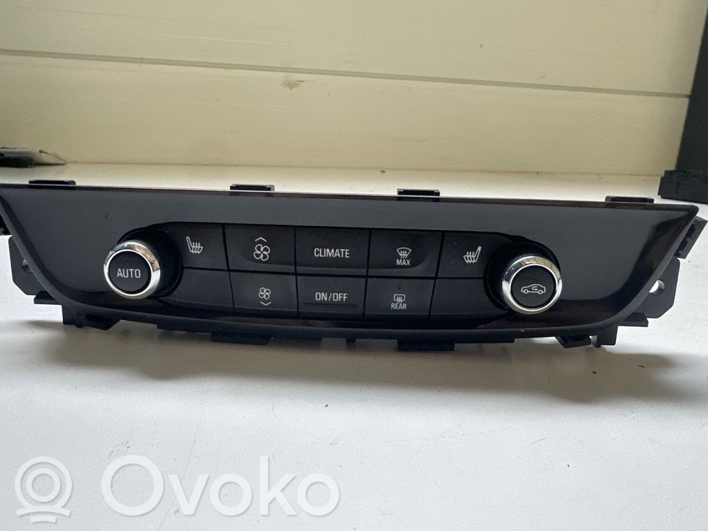 Opel Insignia B Climate control unit 
