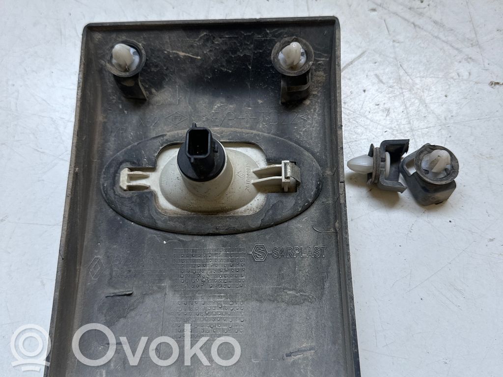 Renault Master III Moldingas ant galinio sparno 