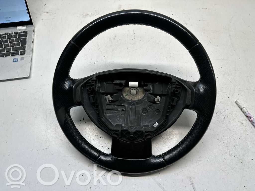 Dacia Duster Ohjauspyörä 
