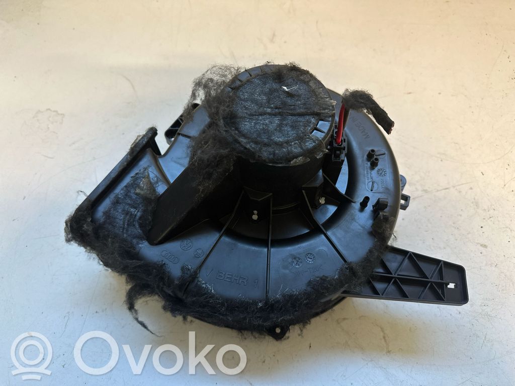 Skoda Rapid (NH) Ventilator aerotermă 