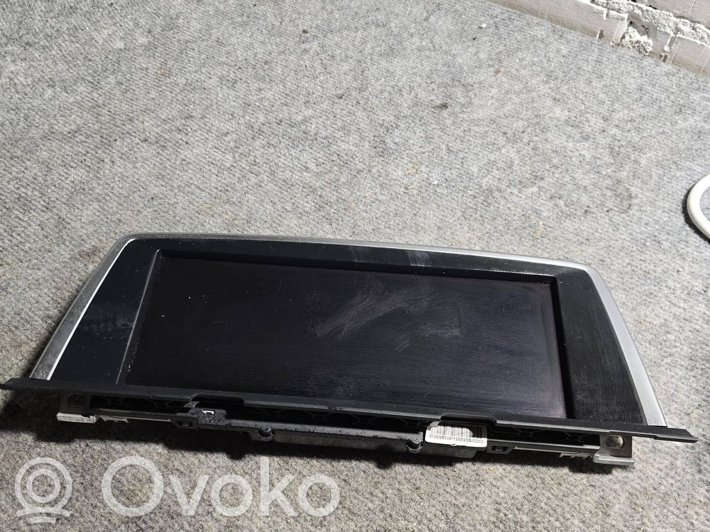 Monitor / wyświetlacz / ekran   007003002,008003001,C1DF12102,9297276