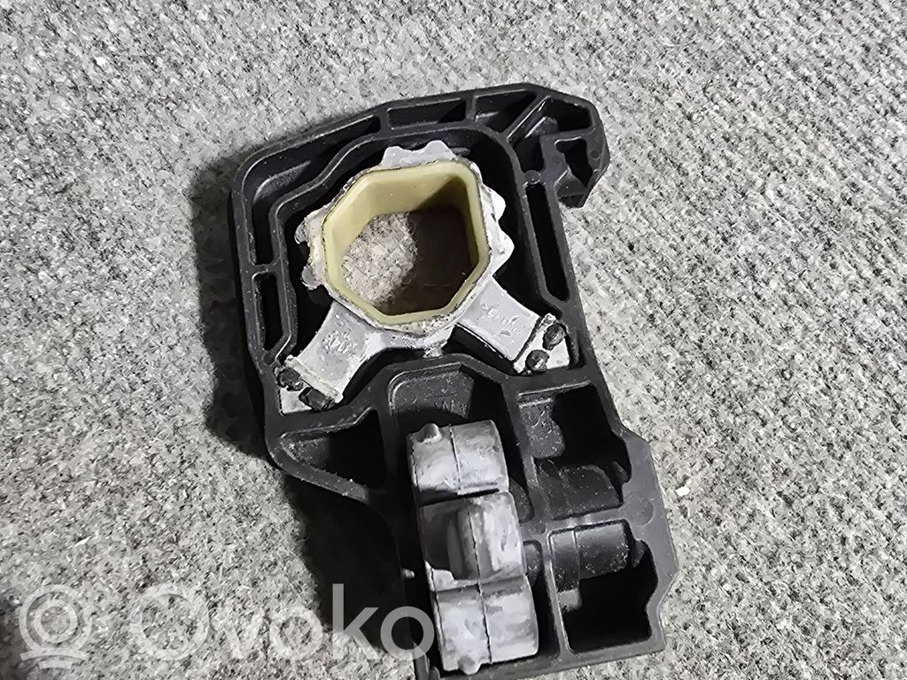 BMW 5 F10 F11 Staffa del pannello di supporto del radiatore 