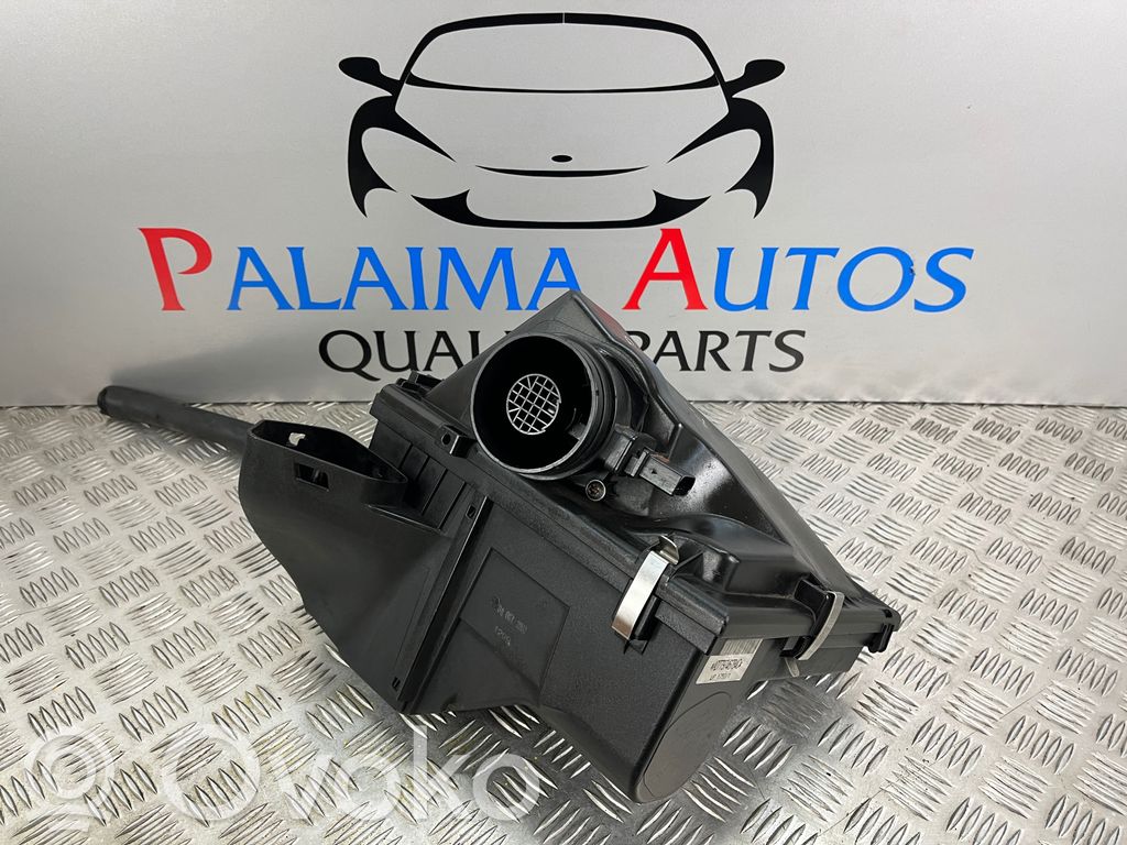 BMW 3 E90 E91 Ilmansuodattimen kotelo 