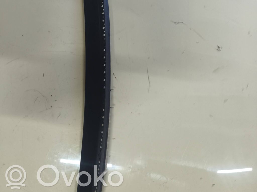 Ford Galaxy Wiper trim 