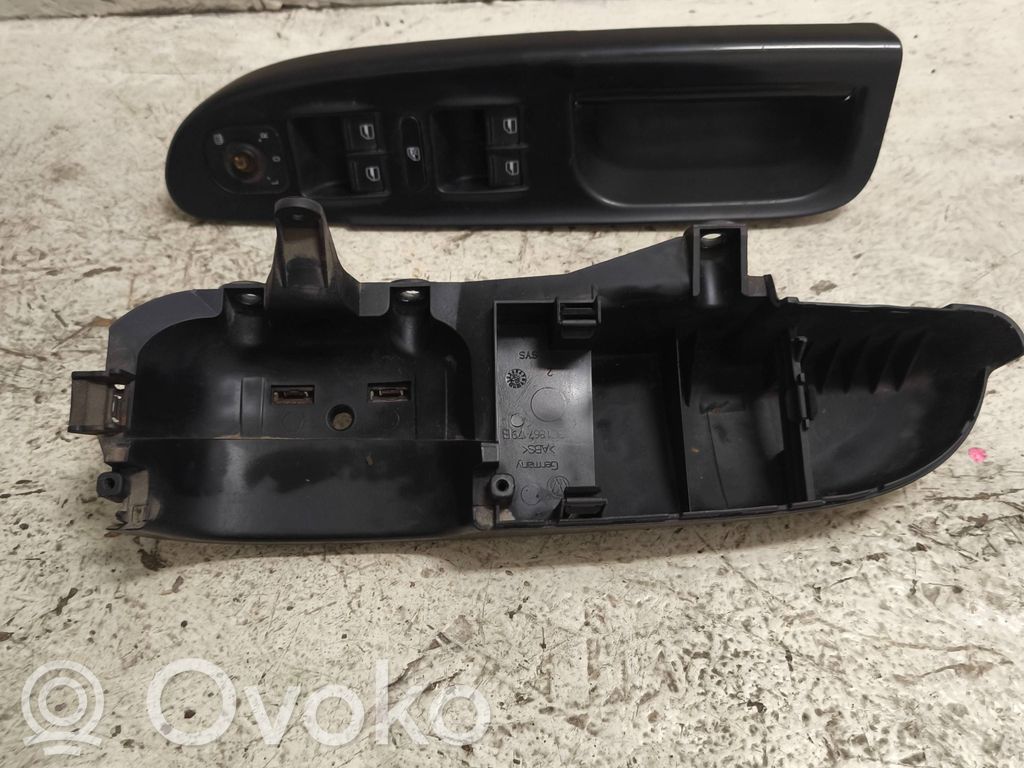 Volkswagen PASSAT B6 Alte componente panou ușă față 