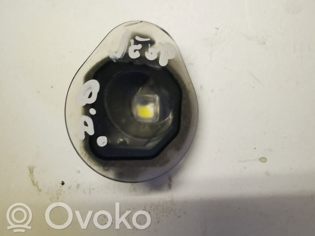 Element lusterka bocznego drzwi   1401221281,805054