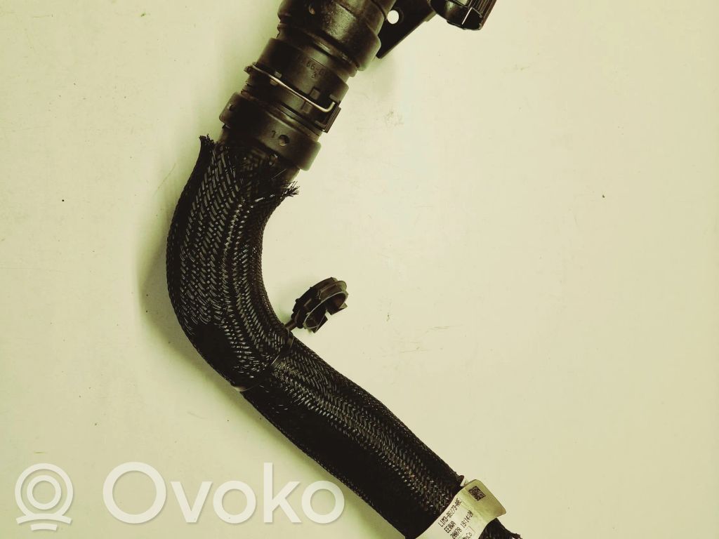 Ford Explorer VI Engine coolant pipe/hose 