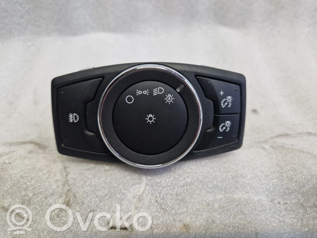 Ford Ecosport Light switch 