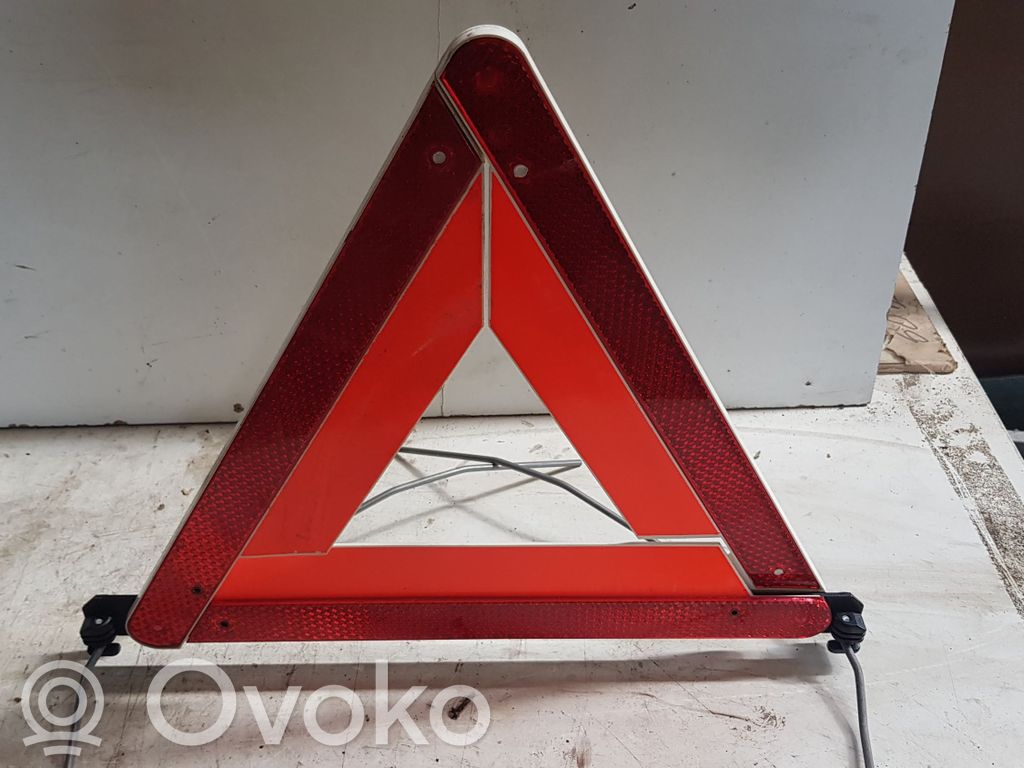 BMW 5 E39 Triangle d'avertissement 