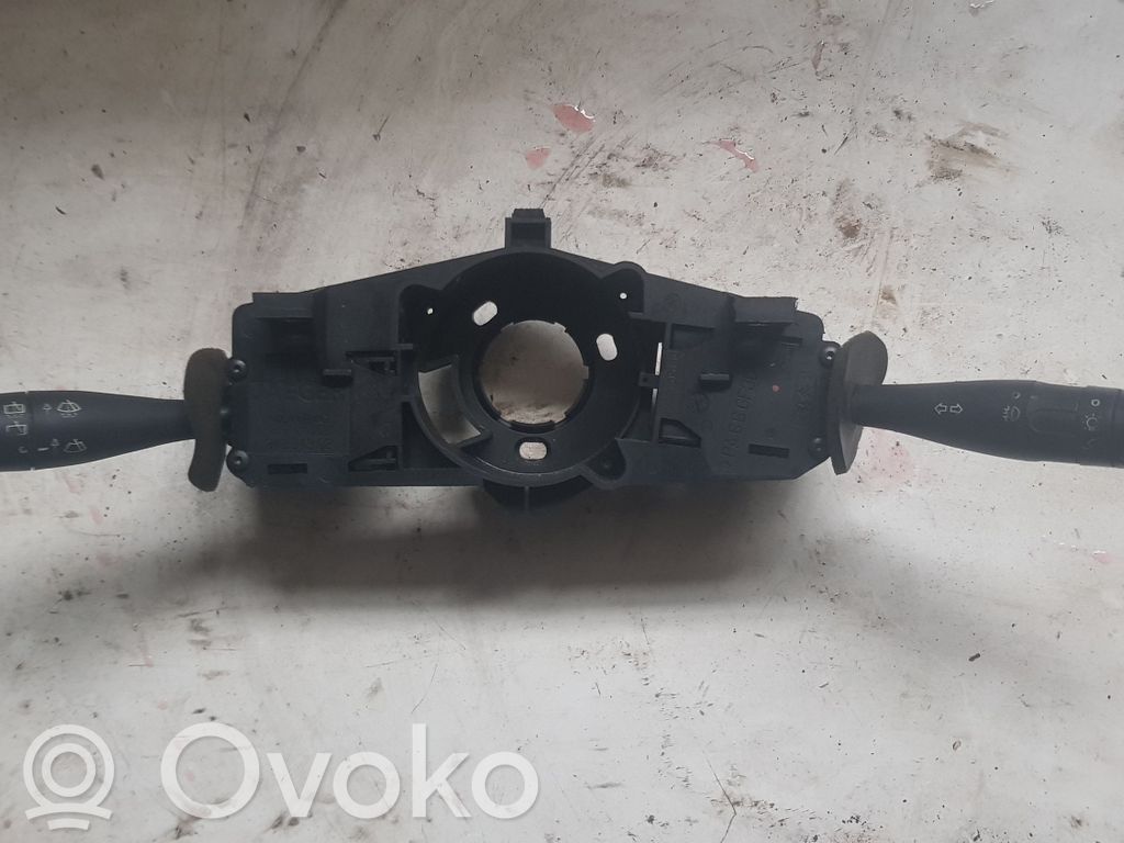 Peugeot 206 Wiper turn signal indicator stalk/switch 