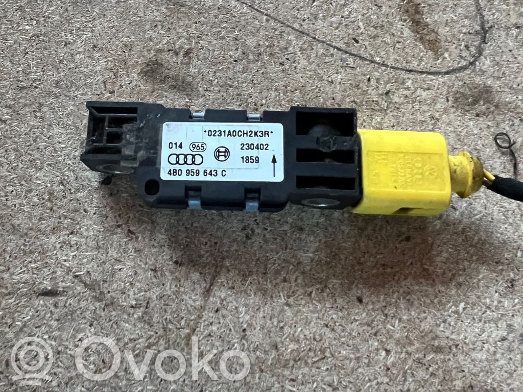 Audi A6 S6 C5 4B Airbag deployment crash/impact sensor 