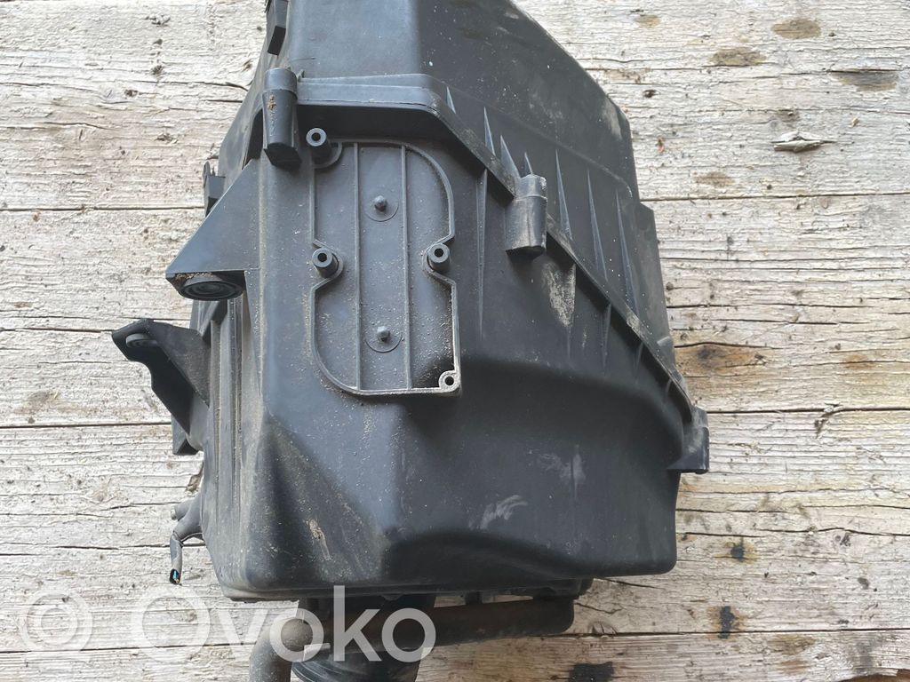 Audi A8 S8 D3 4E Oro filtro dėžė 