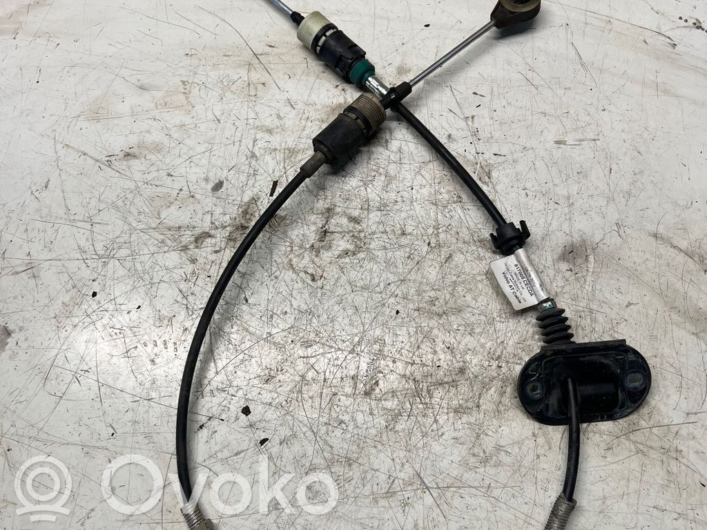 Volvo V70 Gear shift cable linkage 