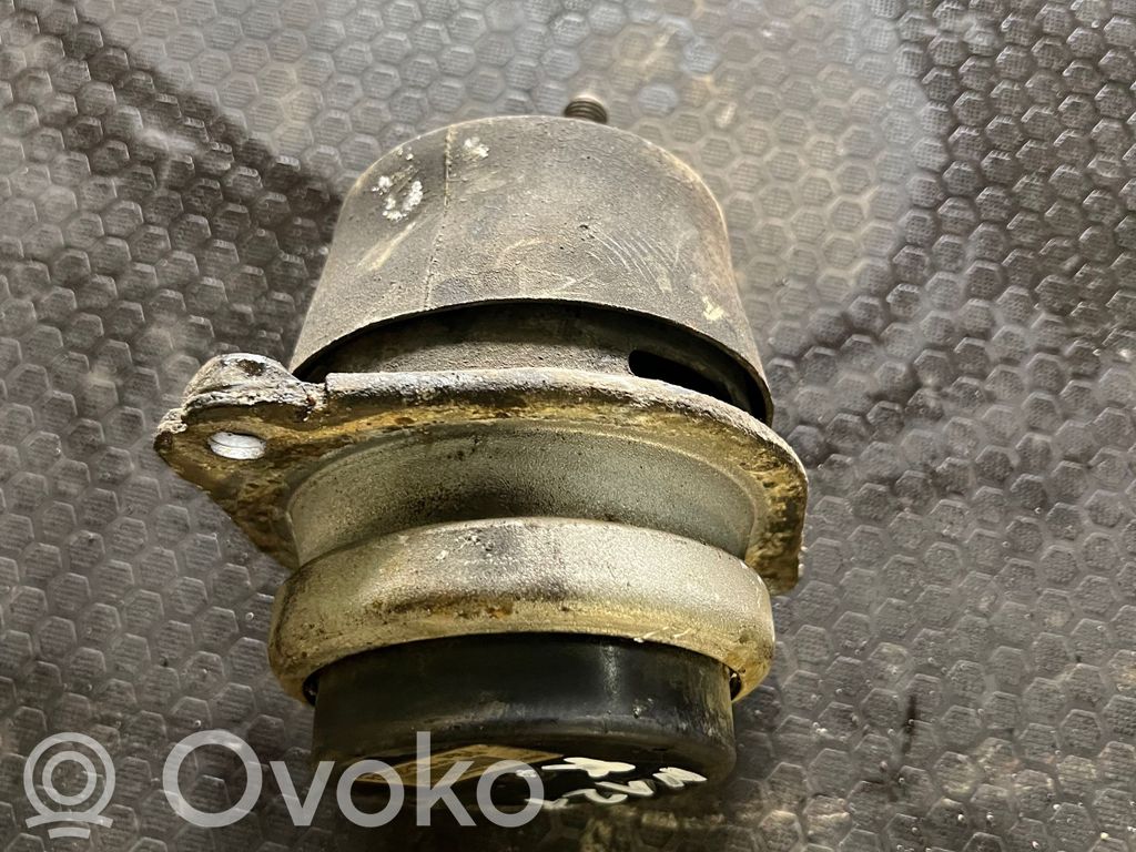 Porsche Cayenne (9PA) Engine mount bracket 