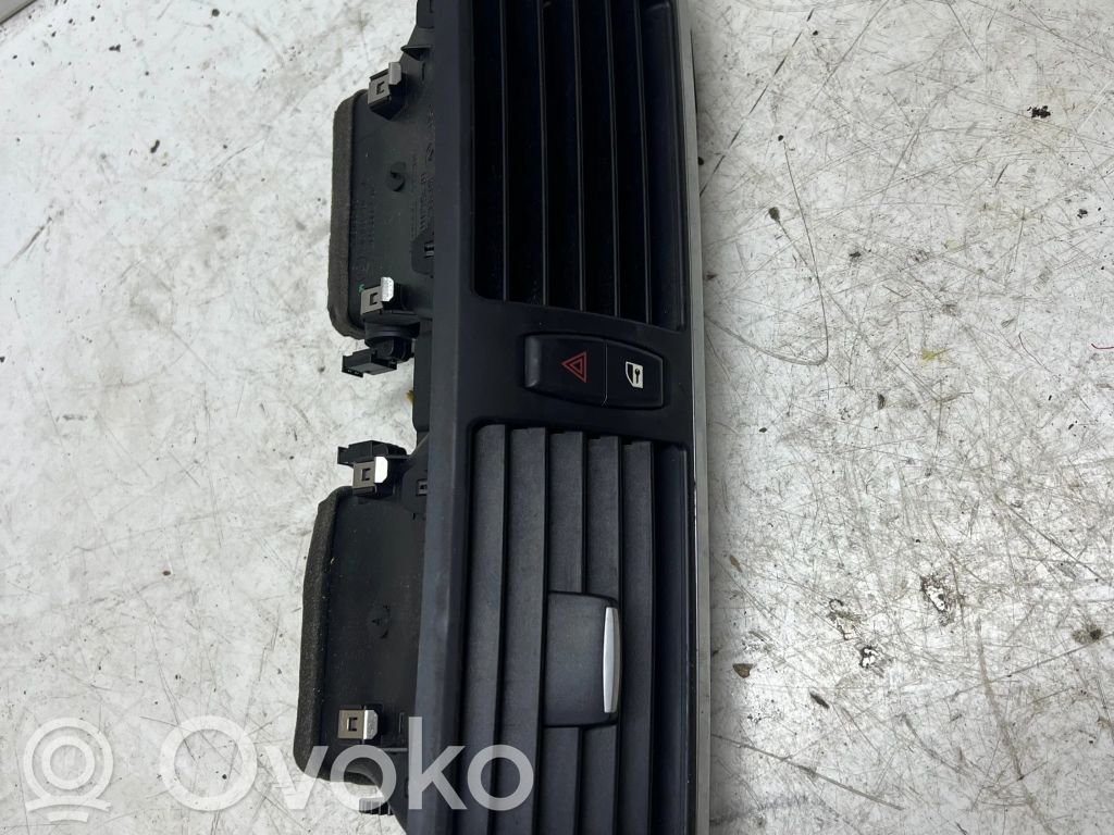 BMW X5 E70 Centrinės oro grotelės 