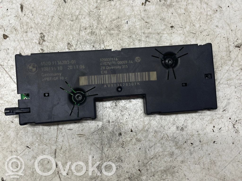 BMW X5 E70 Radio antenna 