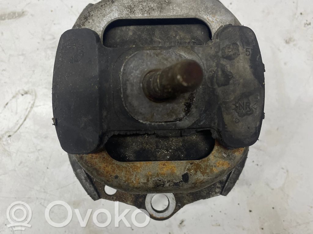 BMW X5 E70 Engine mount bracket 