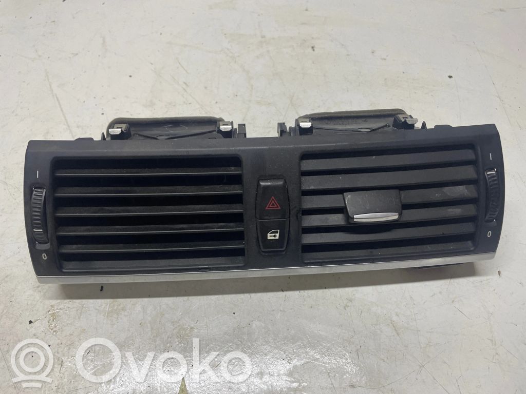 BMW X5 E70 Centrinės oro grotelės 