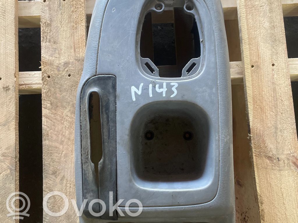 Chrysler Voyager Center console 