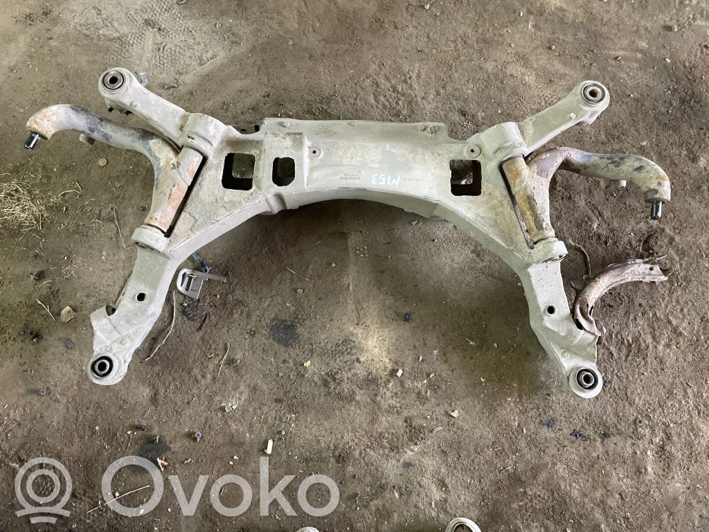 Volvo S60 Galinis traversas 