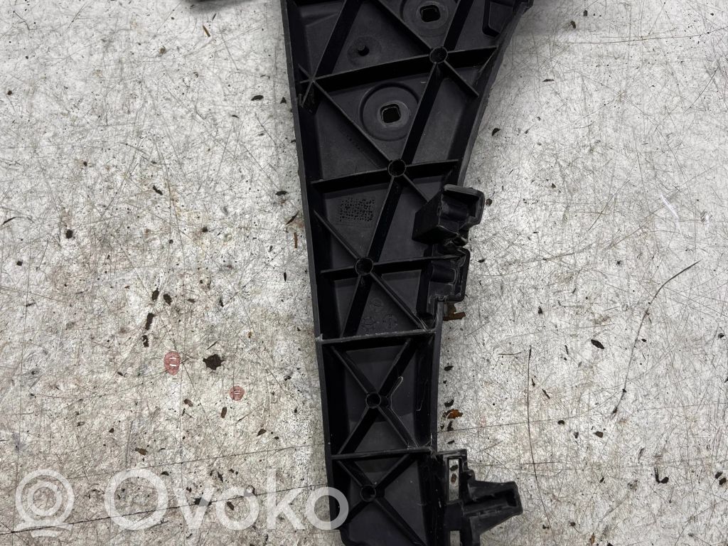 Audi Q7 4L Front bumper mounting bracket 