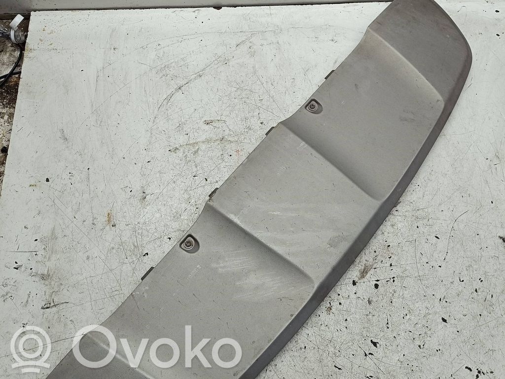 BMW X6 E71 Apakšējā bampera daļa 