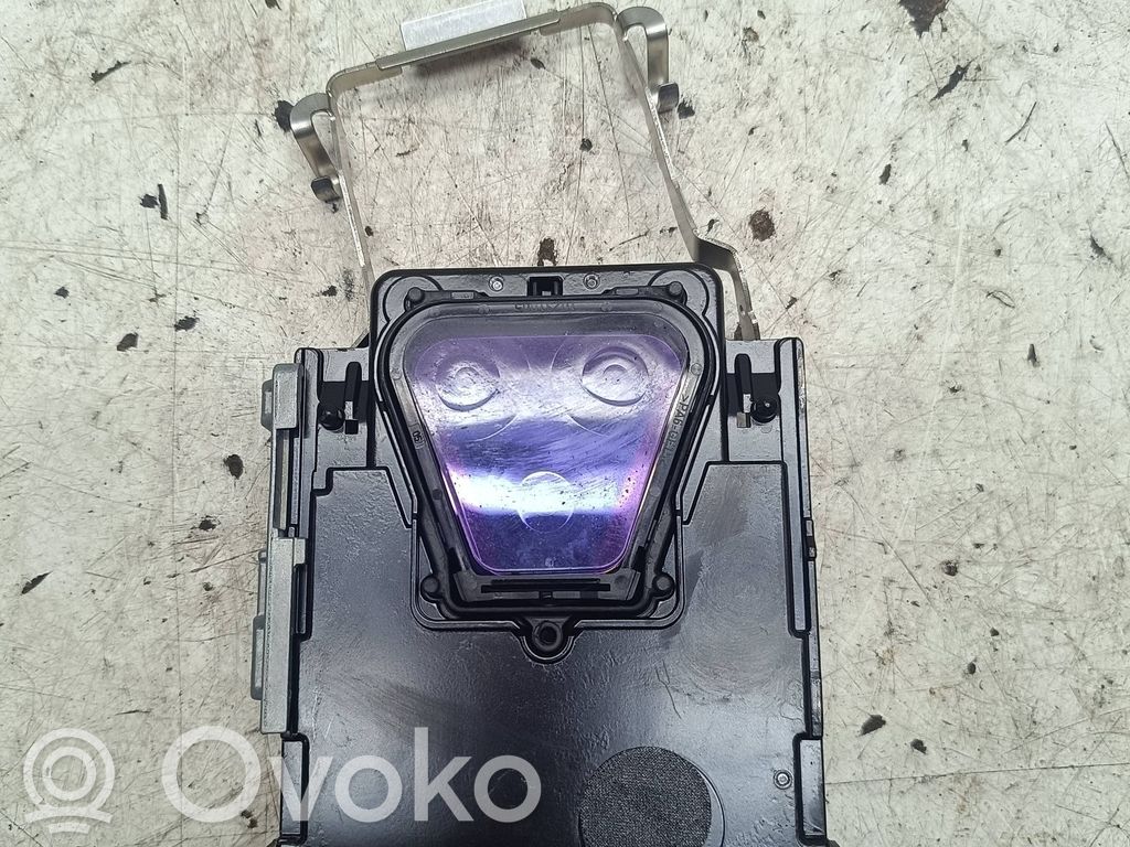 Audi Q7 4M Windshield/windscreen camera 