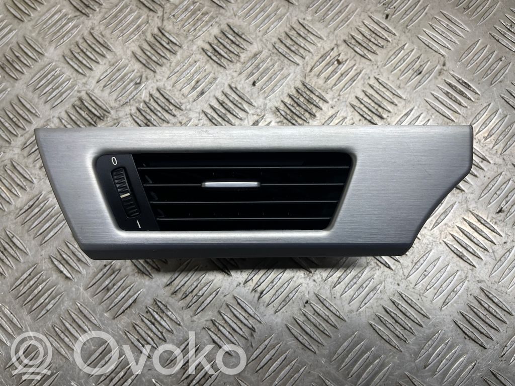 BMW 3 E90 E91 Sānu gaisa režģis 