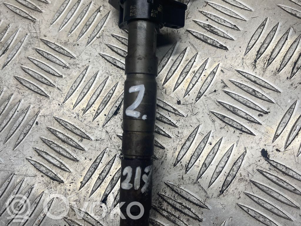 BMW 3 E90 E91 Fuel injector 