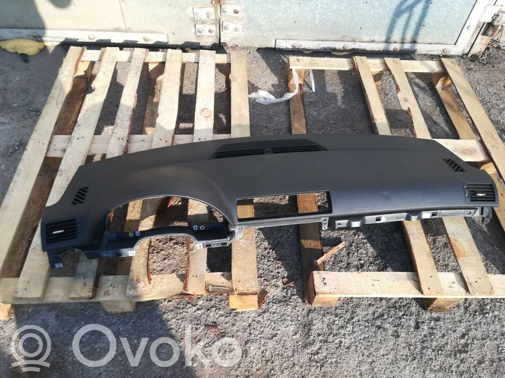 Audi A4 S4 B7 8E 8H Panelė 