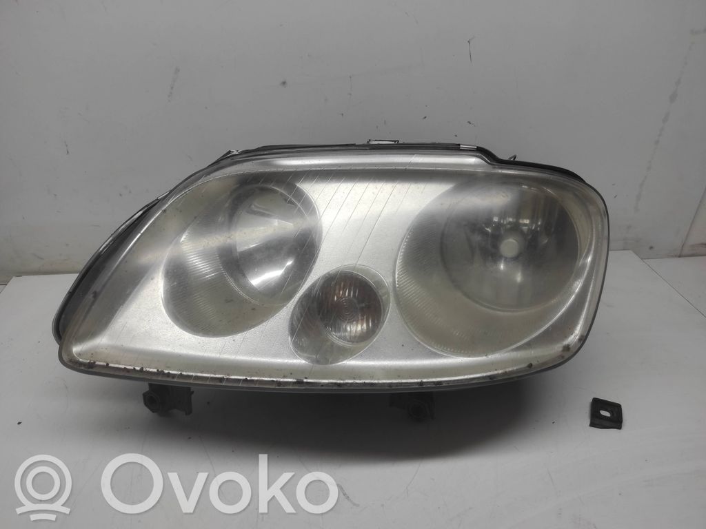 Volkswagen Caddy Priekšējais lukturis 