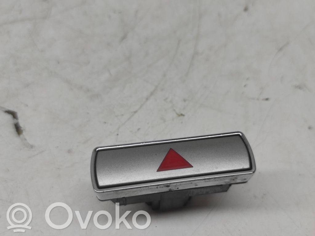 Ford Mondeo MK IV Hazard light switch 