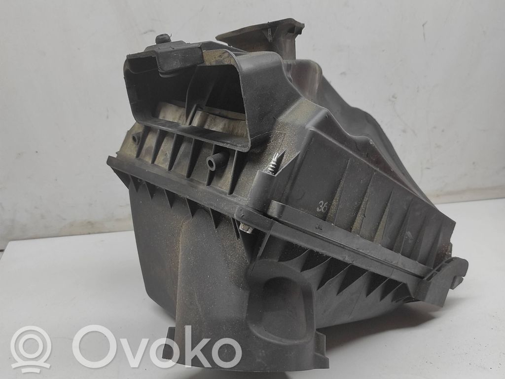 Audi A4 S4 B7 8E 8H Air filter box 