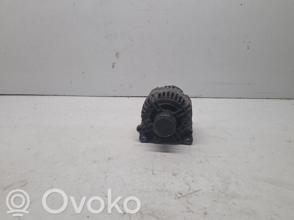 Audi A6 S6 C6 4F Alternador 