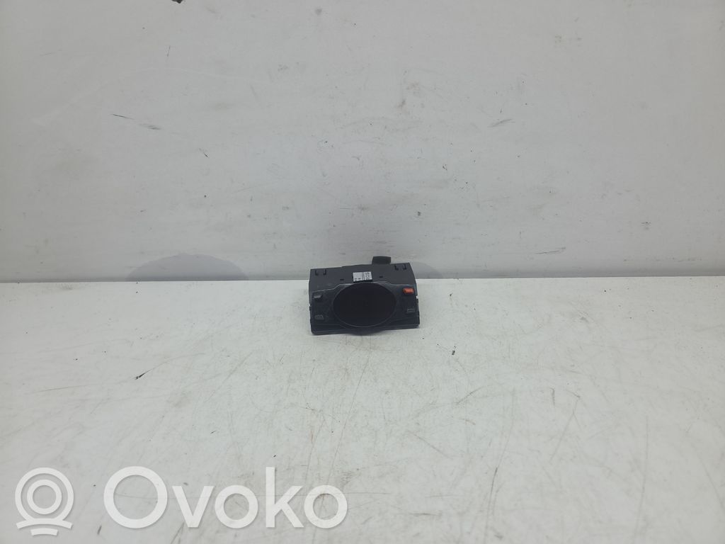 Chevrolet Captiva Clock 