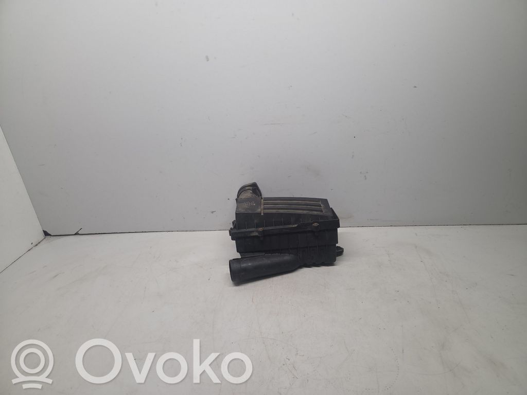 Volkswagen Touran I Obudowa filtra powietrza 