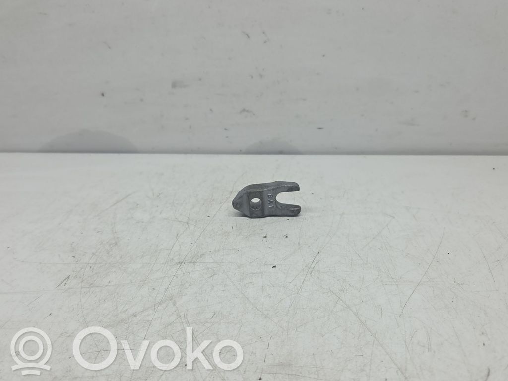 Chevrolet Captiva Polttoaineen suihkutuksen pidike 