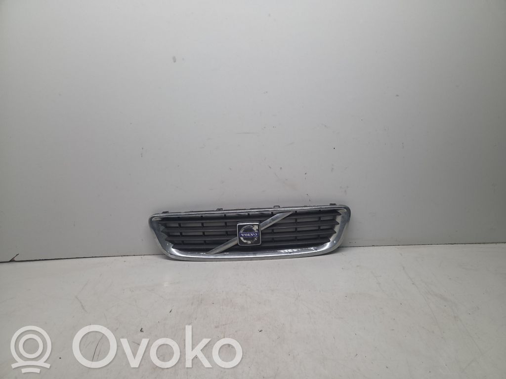 Volvo V50 Maskownica / Grill / Atrapa górna chłodnicy 
