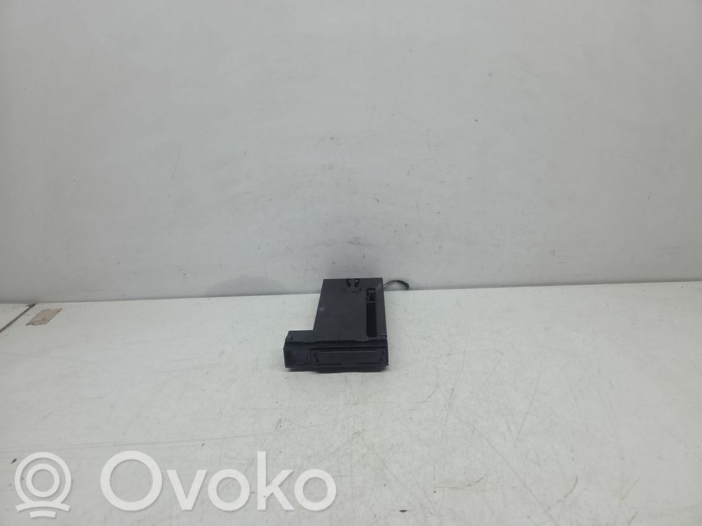 Audi A4 S4 B7 8E 8H Compartimiento/consola central del panel 